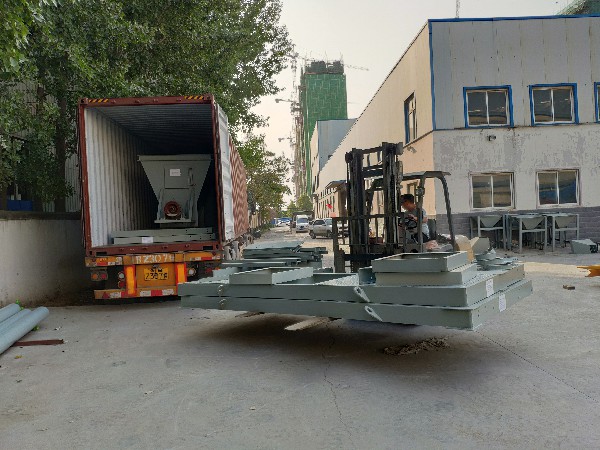 阿曼年產(chǎn)10萬(wàn)噸干混砂漿生產(chǎn)線(xiàn)發(fā)貨